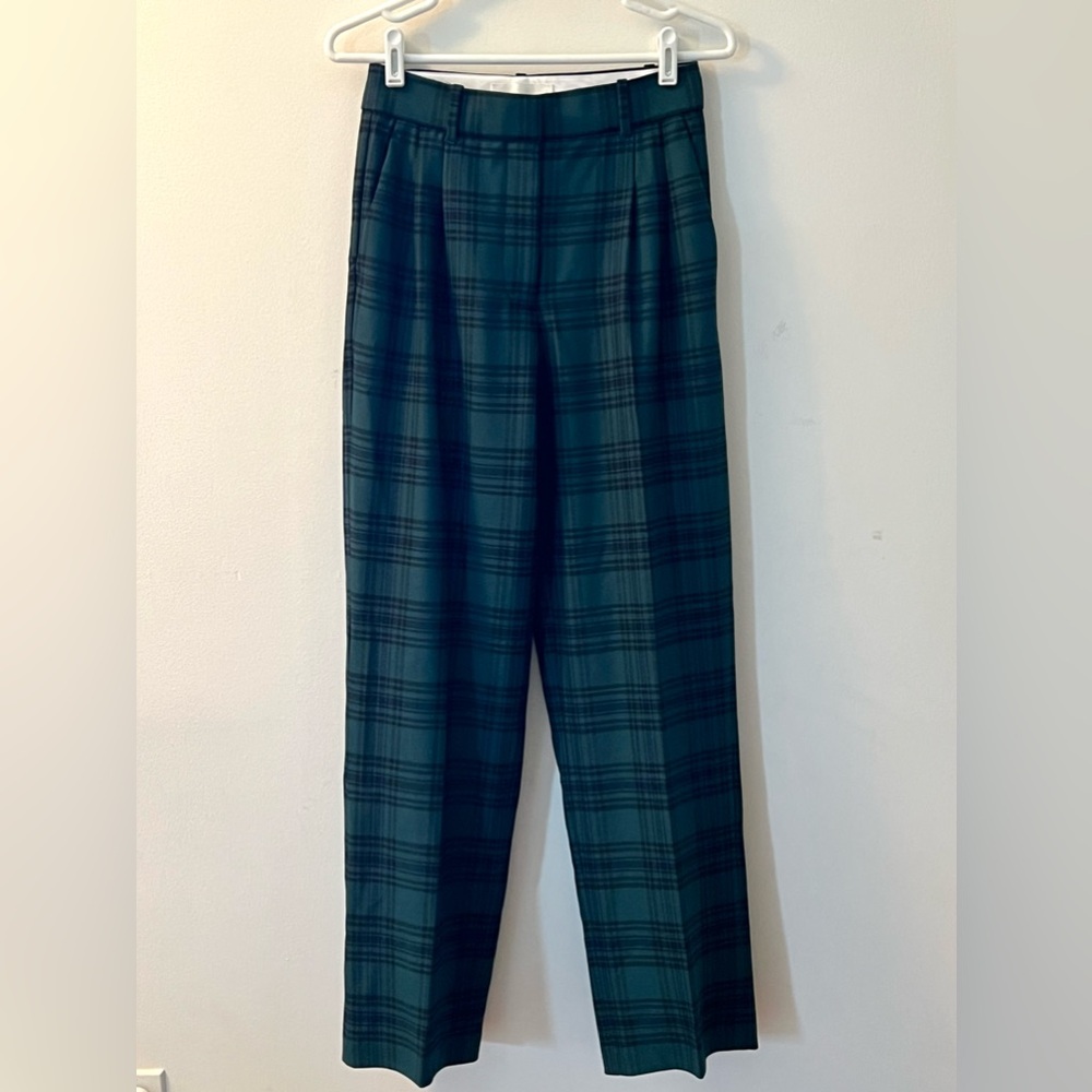 Wilfred | The Effortless Pant in Green and Black Plaid - Size 4
